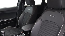 2025 (25) KIA CEED 1.5T GDi ISG 138 GT-Line 5dr 5541282