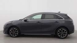 2025 (25) KIA CEED 1.5T GDi ISG 138 GT-Line 5dr 5541280