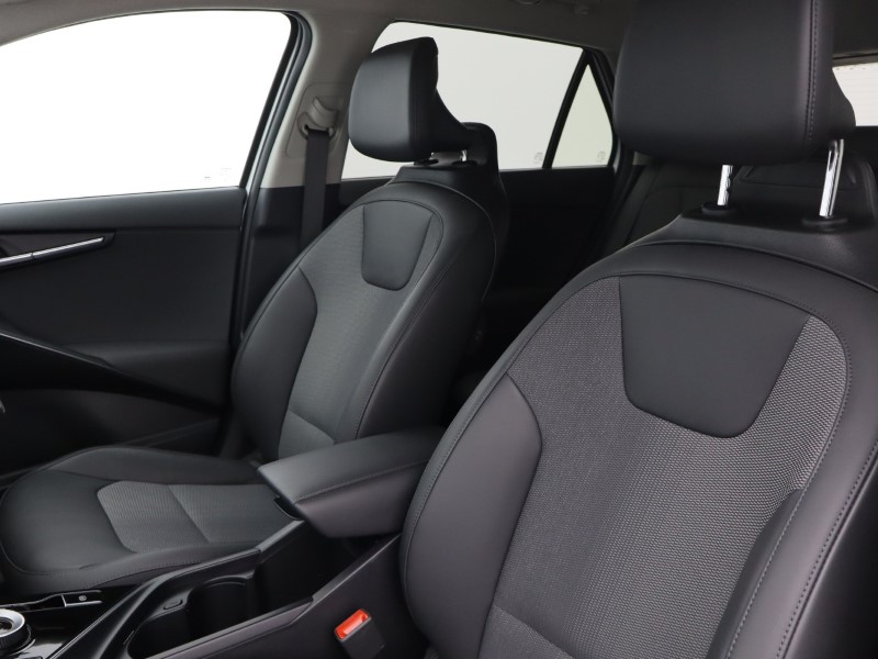 2025 (25) KIA NIRO 150kW 3 65kWh 5dr Auto 5563317