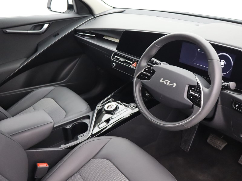 2025 (25) KIA NIRO 150kW 3 65kWh 5dr Auto 5563324