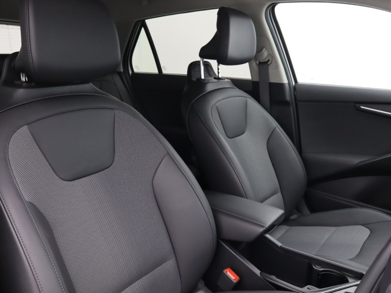 2025 (25) KIA NIRO 150kW 3 65kWh 5dr Auto 5563328