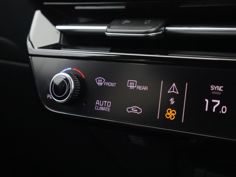 2025 (25) KIA NIRO 150kW 3 65kWh 5dr Auto 5563338