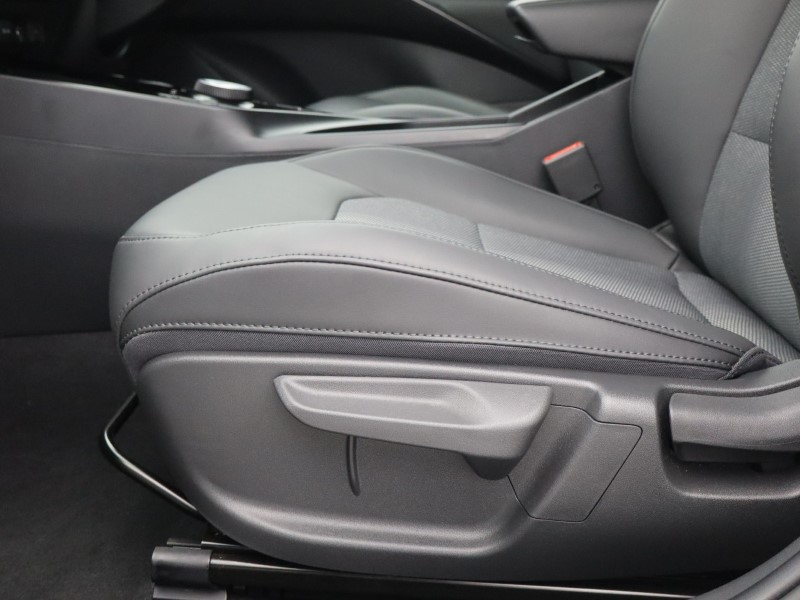 2025 (25) KIA NIRO 150kW 3 65kWh 5dr Auto 5563318
