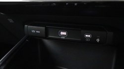 2024 (24) KIA NIRO 1.6 GDi Hybrid 3 5dr DCT 5660062