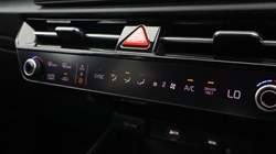 2024 (24) KIA NIRO 1.6 GDi Hybrid 3 5dr DCT 5649787