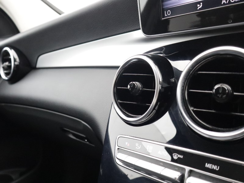 2019 (19) MERCEDES-BENZ GLC 220d 4Matic Urban Edition 5dr 9G-Tronic 5568700