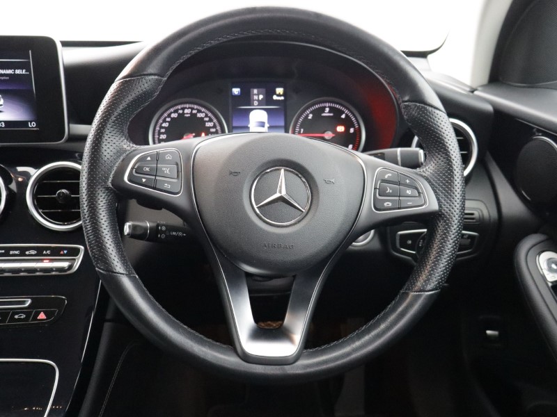 2019 (19) MERCEDES-BENZ GLC 220d 4Matic Urban Edition 5dr 9G-Tronic 5568688