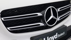 2019 (19) MERCEDES-BENZ GLC 220d 4Matic Urban Edition 5dr 9G-Tronic 5568656