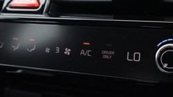 2024 (24) KIA NIRO 1.6 GDi Hybrid 2 5dr DCT 5565747