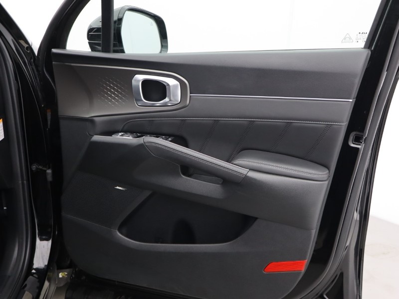 2024 (24) KIA SORENTO 1.6 T-GDi HEV 3 5dr Auto 5576020