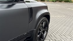 2023 (23) LAND ROVER DEFENDER 5.0 P525 V8 Carpathian Edition 90 3dr Auto 4366615