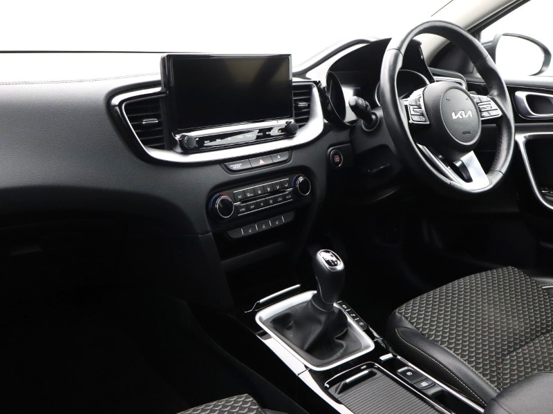 2023 (23) KIA XCEED 1.5T GDi ISG 3 5dr 5690071