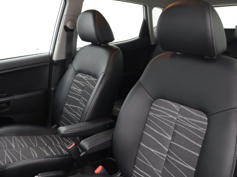 2017 (17) KIA VENGA 1.6 3 5dr Auto [6] 5706326