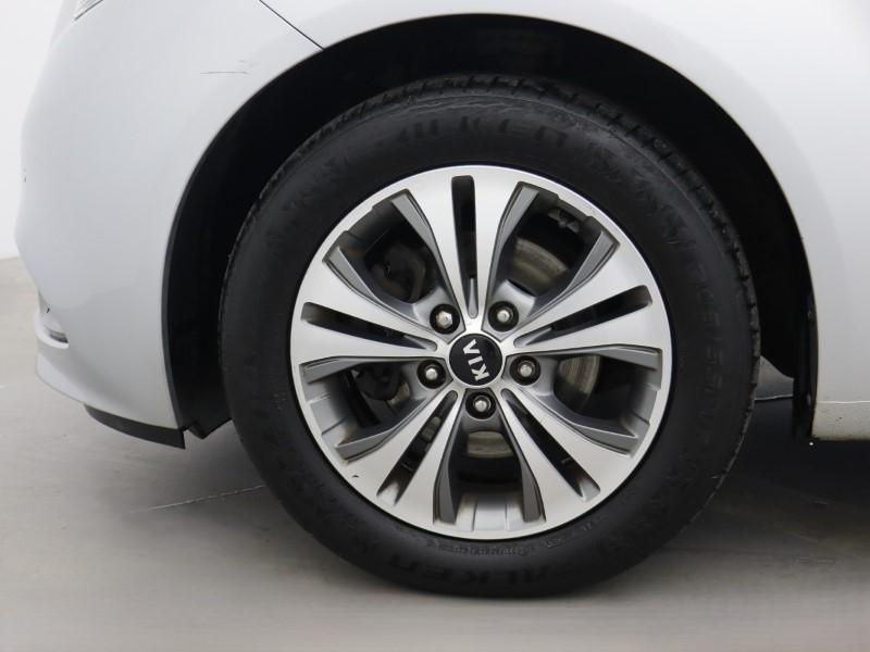 2017 (17) KIA VENGA 1.6 3 5dr Auto [6] 5706319