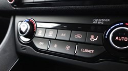 2021 (21) KIA NIRO 1.6 GDi PHEV 3 5dr DCT 5755346