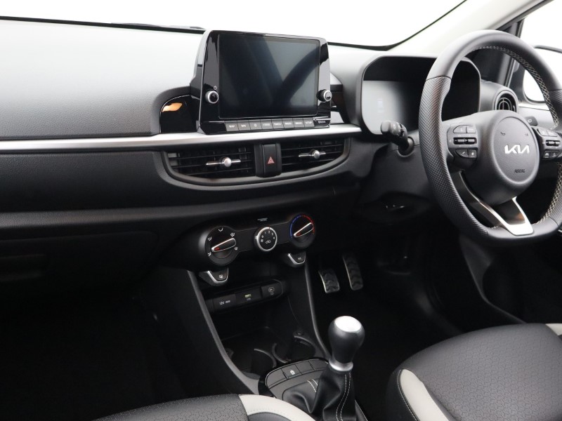 2025 (25) KIA PICANTO 1.0 GT-Line 5dr 5743965