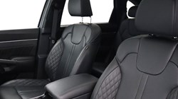 2023 (23) KIA SORENTO 1.6 T-GDi HEV Edition 5dr Auto 5743777