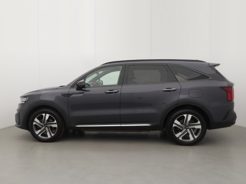 2023 (23) KIA SORENTO 1.6 T-GDi HEV Edition 5dr Auto 5743775