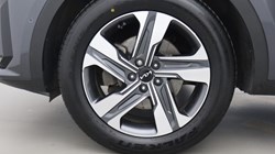 2023 (23) KIA SORENTO 1.6 T-GDi HEV Edition 5dr Auto 5743770