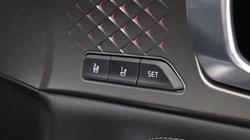 2023 (23) KIA SORENTO 1.6 T-GDi HEV Edition 5dr Auto 5743789