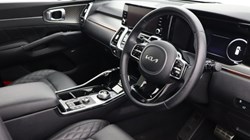2023 (23) KIA SORENTO 1.6 T-GDi HEV Edition 5dr Auto 5743786