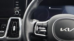 2023 (23) KIA SORENTO 1.6 T-GDi HEV Edition 5dr Auto 5743782