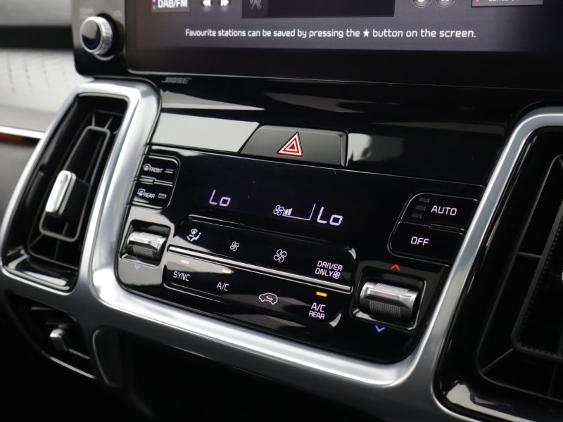 2023 (23) KIA SORENTO 1.6 T-GDi HEV Edition 5dr Auto 5743800