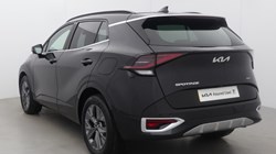 2025 (75) KIA SPORTAGE 1.6T GDi 207 HEV GT-Line S 5dr Auto 1