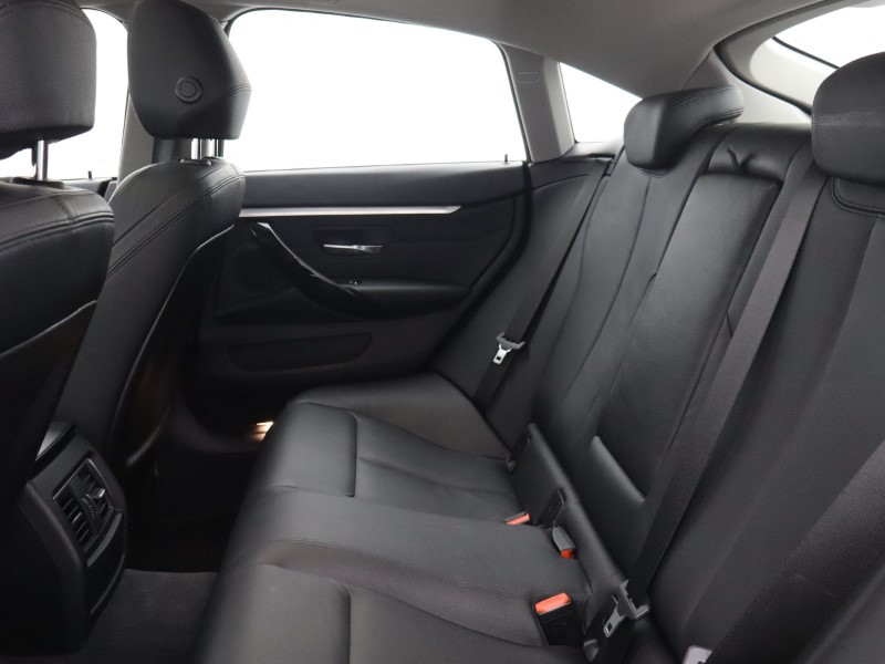 2020 (69) BMW 4 SERIES 420i xDrive Sport 5dr Auto [Business Media] 5724393
