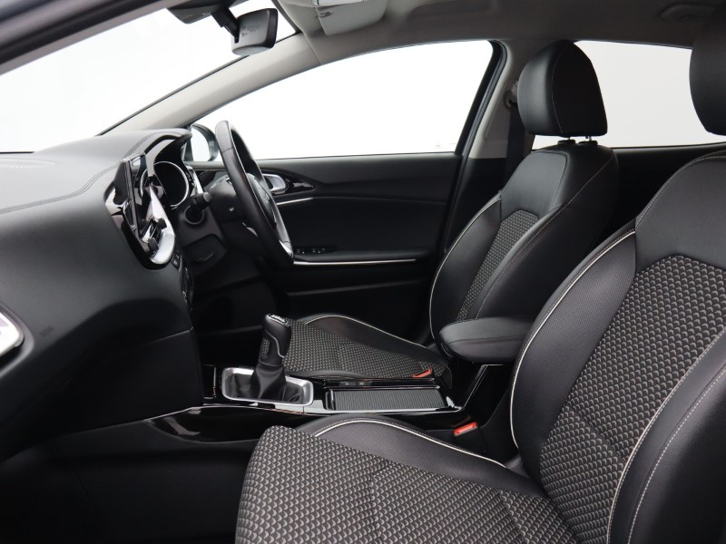 2023 (23) KIA XCEED 1.5T GDi ISG 3 5dr 5743612