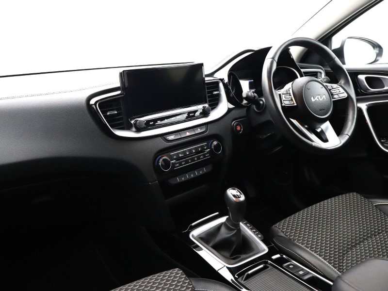 2023 (23) KIA XCEED 1.5T GDi ISG 3 5dr 5743618