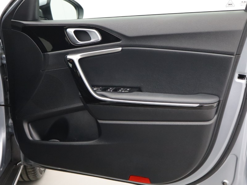 2023 (23) KIA XCEED 1.5T GDi ISG 3 5dr 5743630