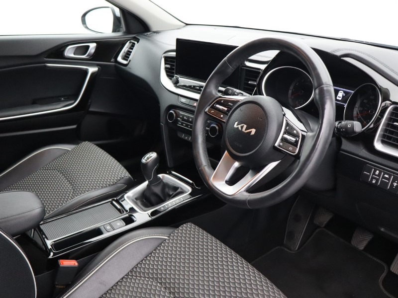 2023 (23) KIA XCEED 1.5T GDi ISG 3 5dr 5743629