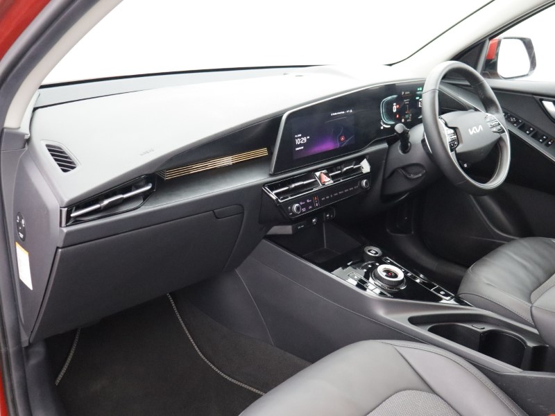 2024 (24) KIA NIRO 1.6 GDi Hybrid 3 5dr DCT 5737971