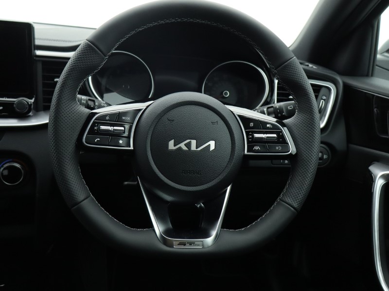 2025 (75) KIA XCEED 1.0T GDi ISG 113 GT-Line 5dr 5773210