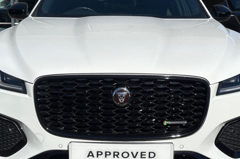 2023 (23) JAGUAR F-PACE 2.0 D200 R-Dynamic Black 5dr Auto AWD 5348576