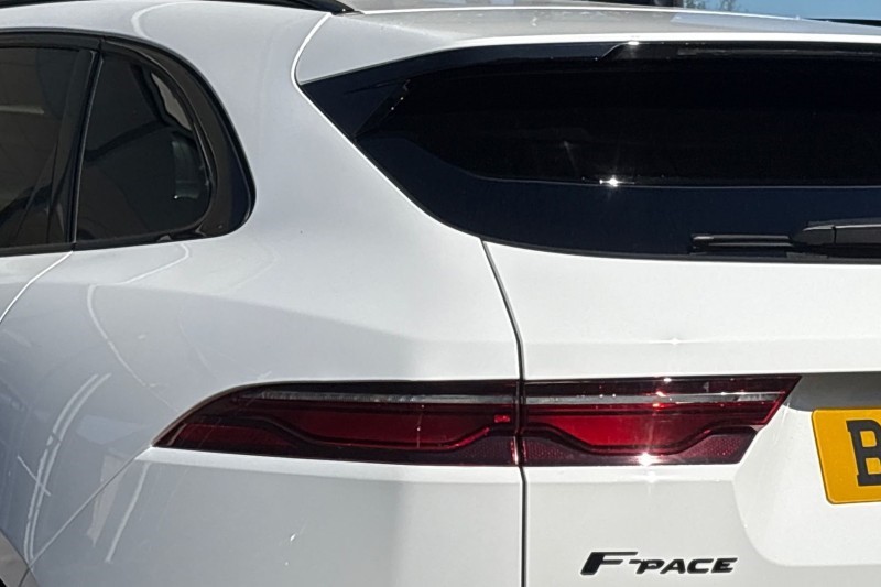 2023 (23) JAGUAR F-PACE 2.0 D200 R-Dynamic Black 5dr Auto AWD 5348549