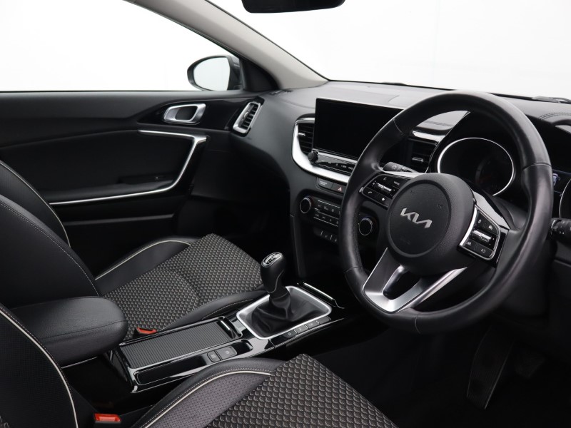 2023 (23) KIA XCEED 1.5T GDi ISG 3 5dr 5856773