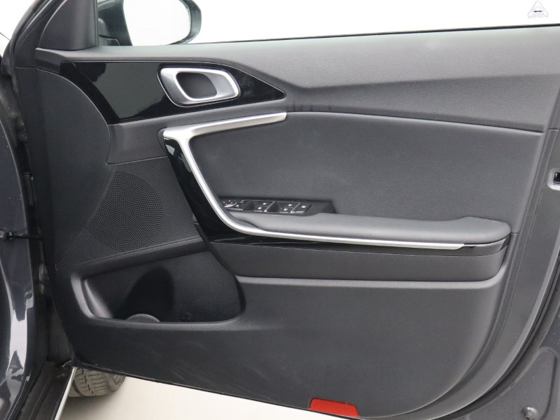 2023 (23) KIA XCEED 1.5T GDi ISG 3 5dr 5856774