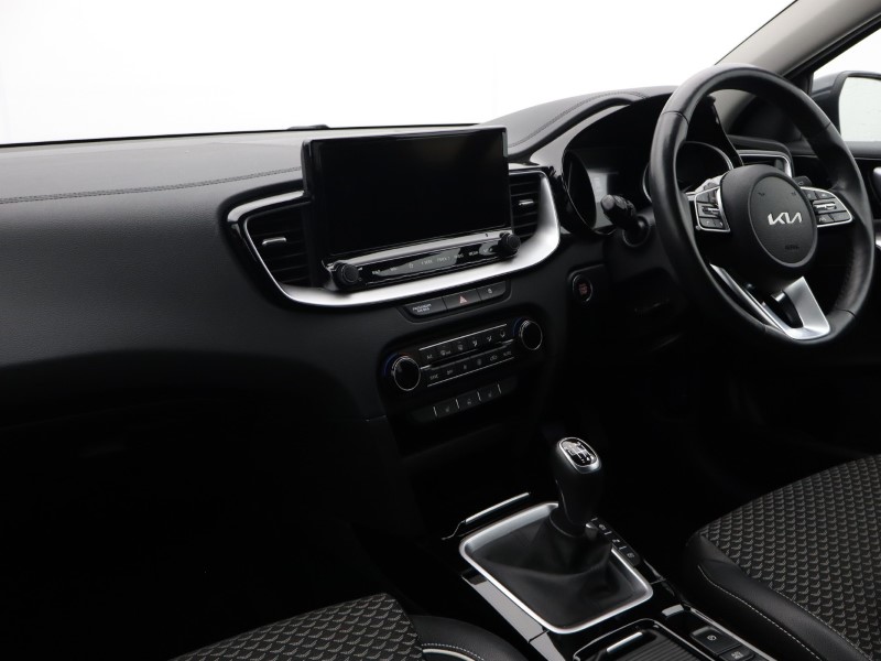 2023 (23) KIA XCEED 1.5T GDi ISG 3 5dr 5856767