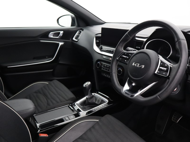 2024 (74) KIA XCEED 1.5T GDi ISG 138 GT-Line 5dr 5862702