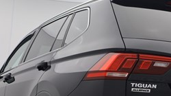 2018 (68) VOLKSWAGEN TIGUAN ALLSPACE 2.0 TDI 190 4Motion SE Nav 5dr DSG 5958258