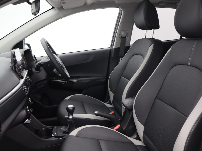 2024 (74) KIA PICANTO 1.2 GT-line S 5dr 5867309