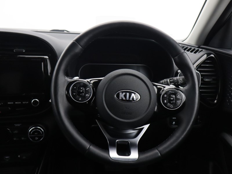 2021 (70) KIA SOUL 150kW First Edition 64kWh 5dr Auto 5919583