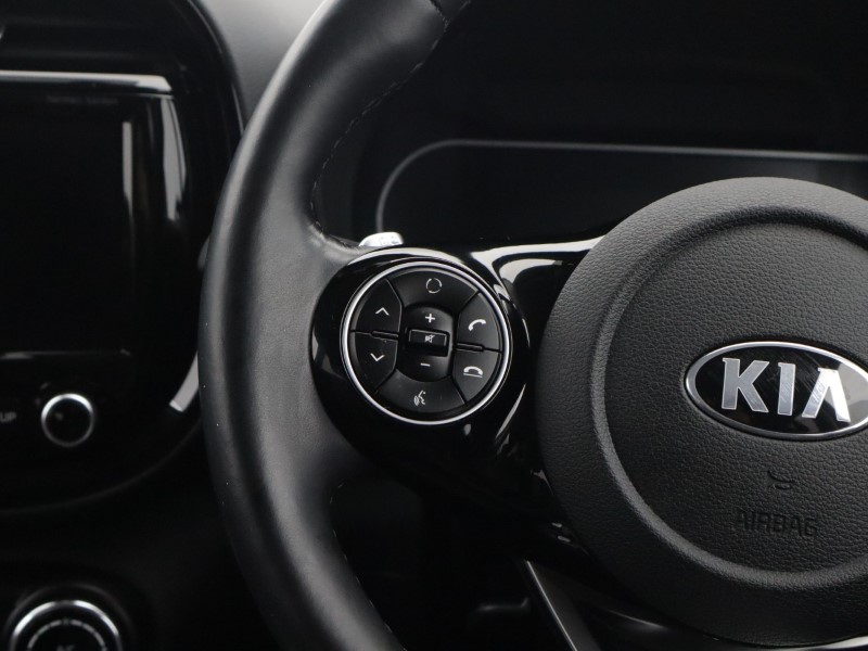 2021 (70) KIA SOUL 150kW First Edition 64kWh 5dr Auto 5919584