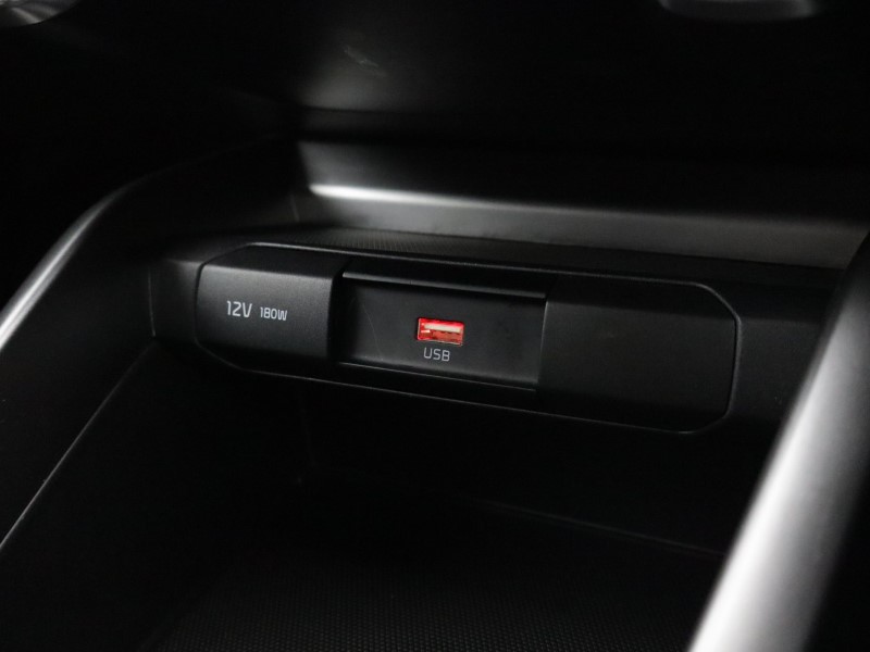 2024 (24) KIA STONIC 1.0T GDi 99 GT-Line 5dr 5905506
