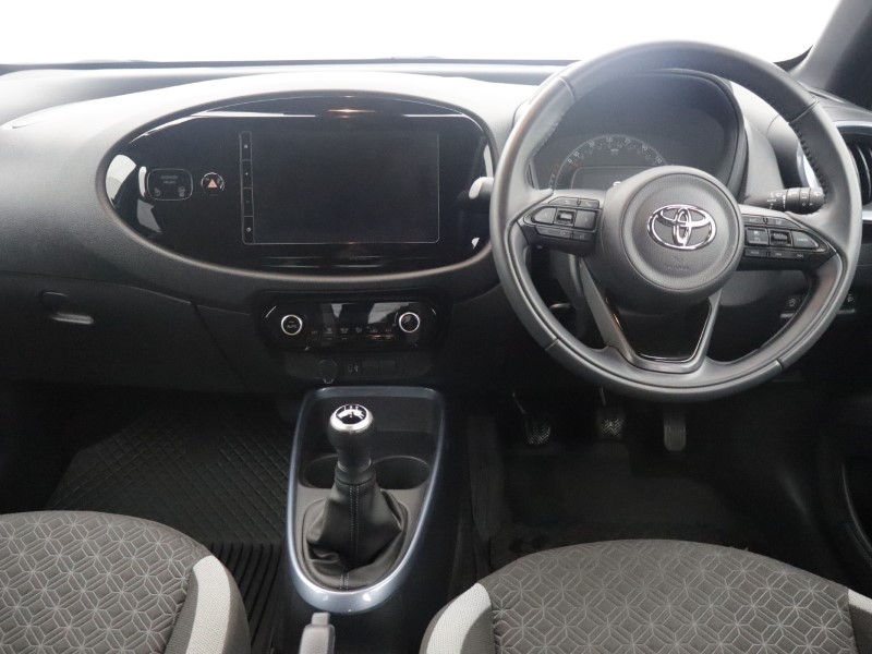 2024 (24) TOYOTA AYGO X 1.0 VVT-i Edge 5dr 5959032