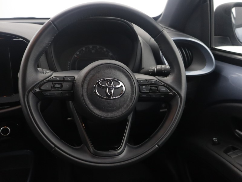 2024 (24) TOYOTA AYGO X 1.0 VVT-i Edge 5dr 5959033