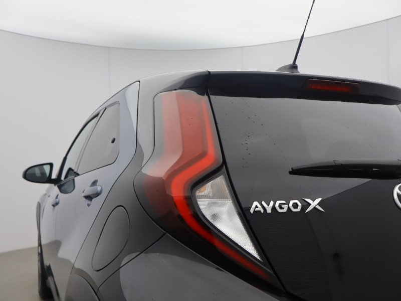 2024 (24) TOYOTA AYGO X 1.0 VVT-i Edge 5dr 5959012