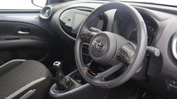 2024 (24) TOYOTA AYGO X 1.0 VVT-i Edge 5dr 5959025